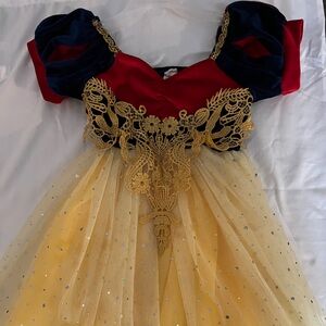 2T Snow White dress